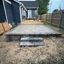 Belgard-Castle-Manor-Retaining-Wall-Cambridge-Cobble-Savannah-Paver-Patio-Installation-in-Nashville-TN 3